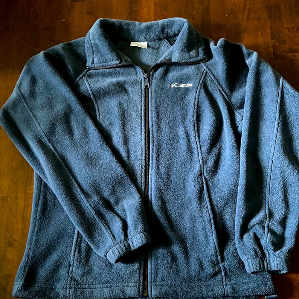 Columbia Zip Up Jacket!